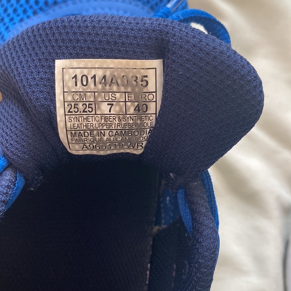 Asics Size 7 Blue Tennis Shoes - Picture 5 of 10